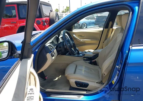 2013 BMW 328I z USA, uszkodzony, nr VIN WBA3C1C50DF443136